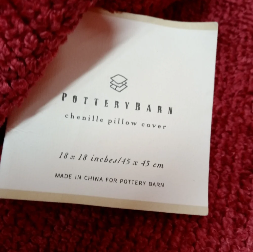 NEW Pottery Barn Chenille Knit Pillow Cranberry 18 x 18